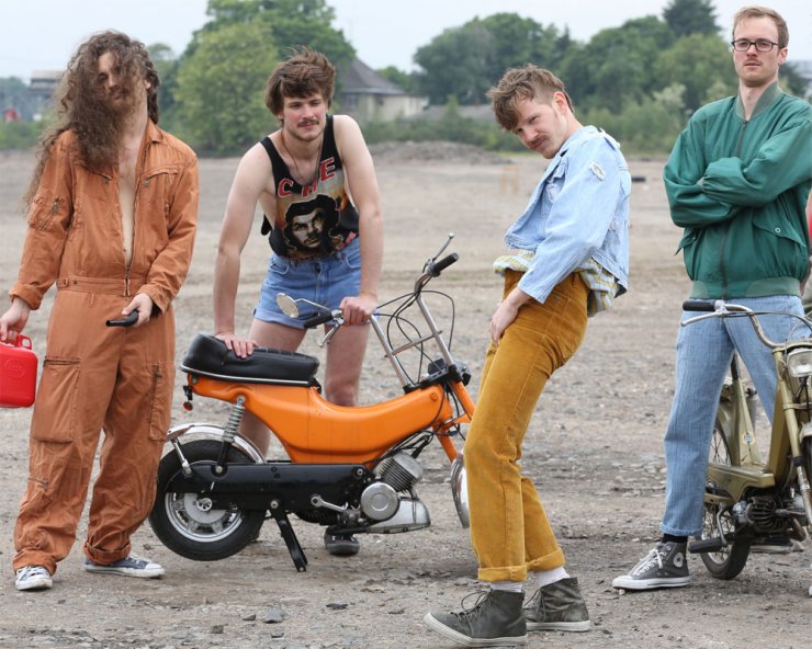 C.A.R. (© Promo) C.A.R. (© Promo)