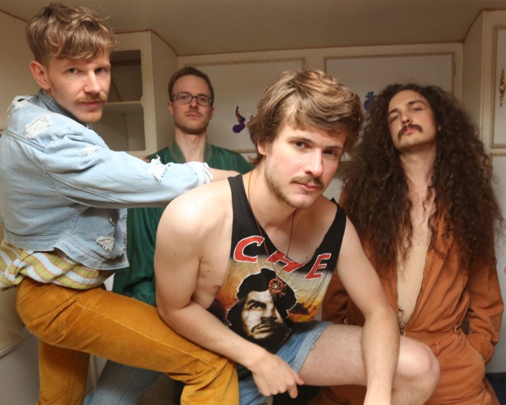 C.A.R. (© Promo) C.A.R. (© Promo)