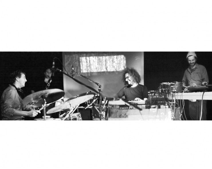 THE CHARLIE BUCKET TRIO & (© Promo) THE CHARLIE BUCKET TRIO & (© Promo)