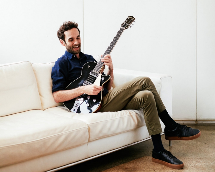 JULIAN LAGE (© Nathan West) JULIAN LAGE (© Nathan West)