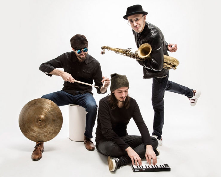 PERICOPES +1 (© Jeff Sales) PERICOPES +1 (© Jeff Sales)